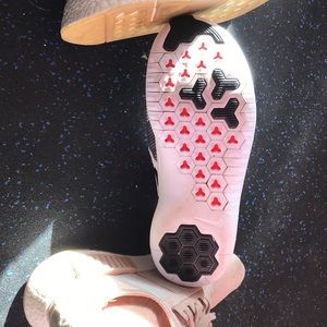 Women's Free TR 8 CHMP Training Sneakers